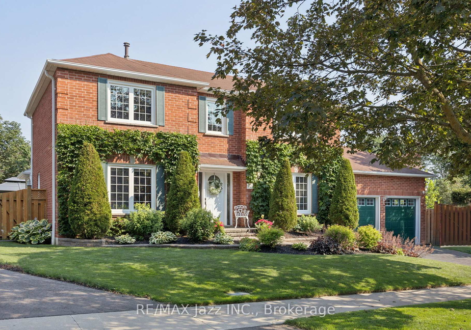 48-butterfield-crescent-whitby-ontario-e13565226