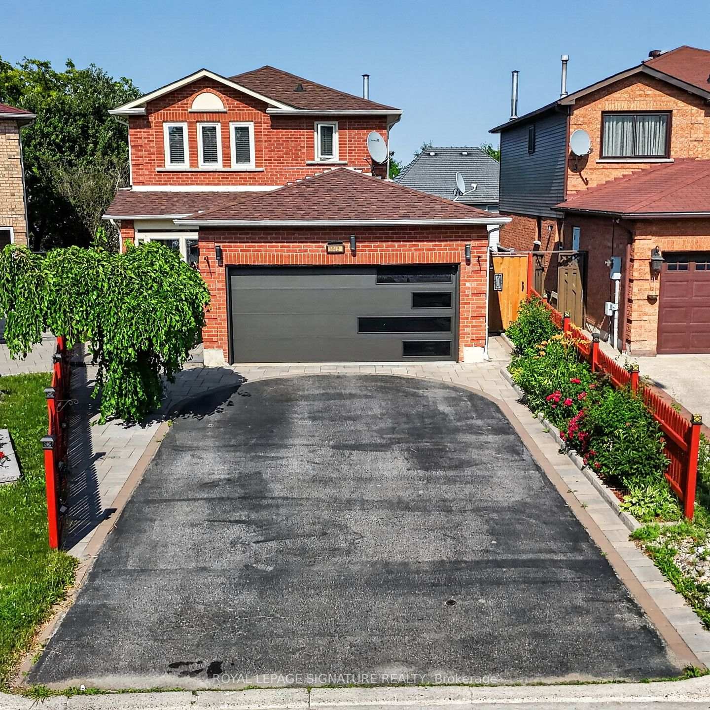 1642-pepperwood-gate-pickering-ontario-e13565308