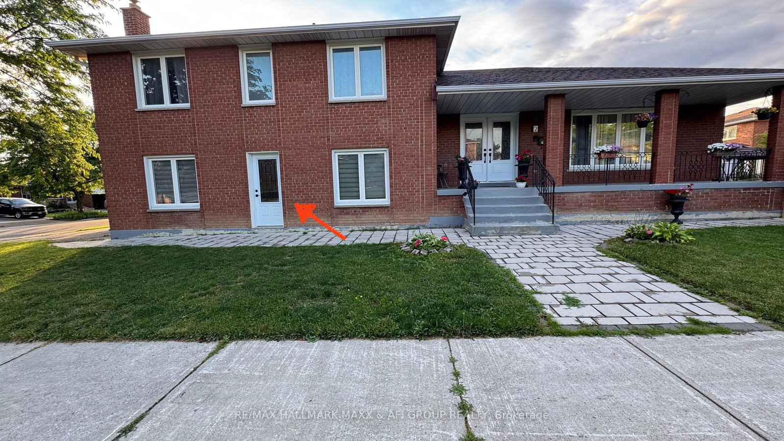 2-lambeth-square-toronto-scarborough-ontario-e13565414