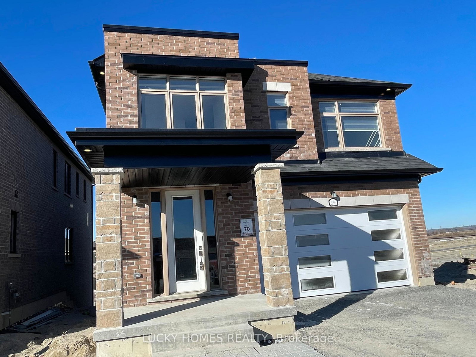 2096-verne-bowen-street-oshawa-ontario-e13566322