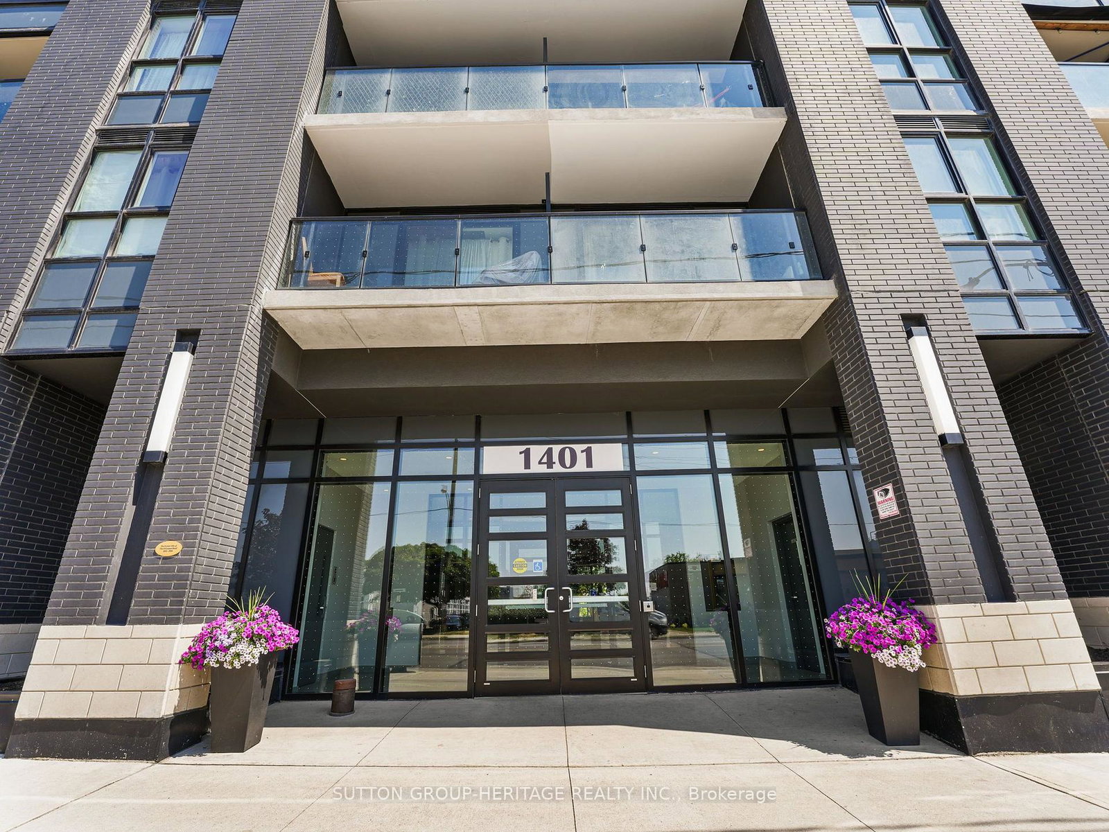 1401-oconnor-drive-toronto-east-york-ontario-e13566378