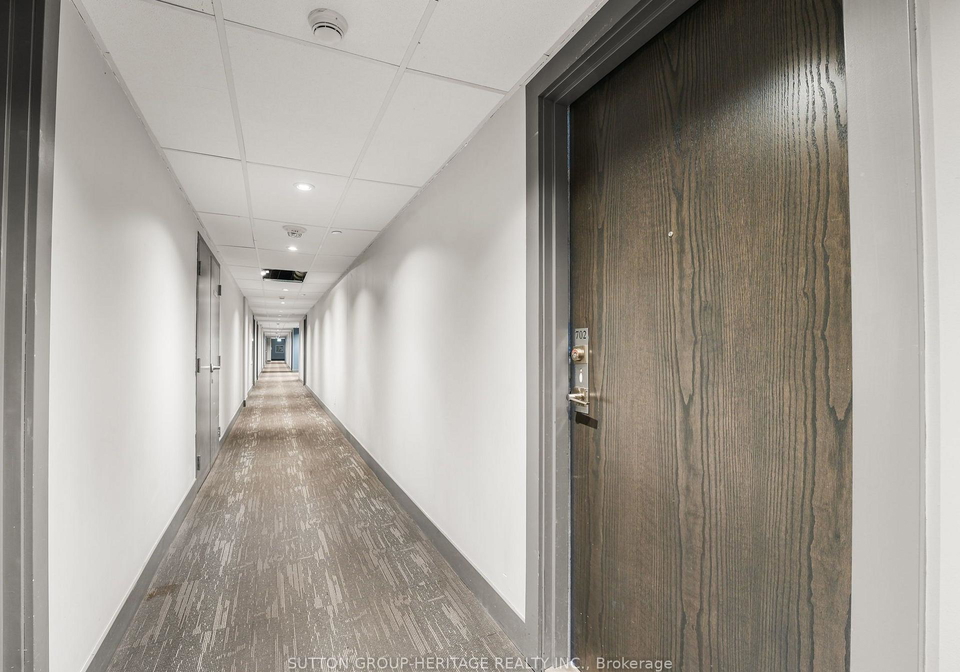 1401-oconnor-drive-toronto-east-york-ontario-e13566378