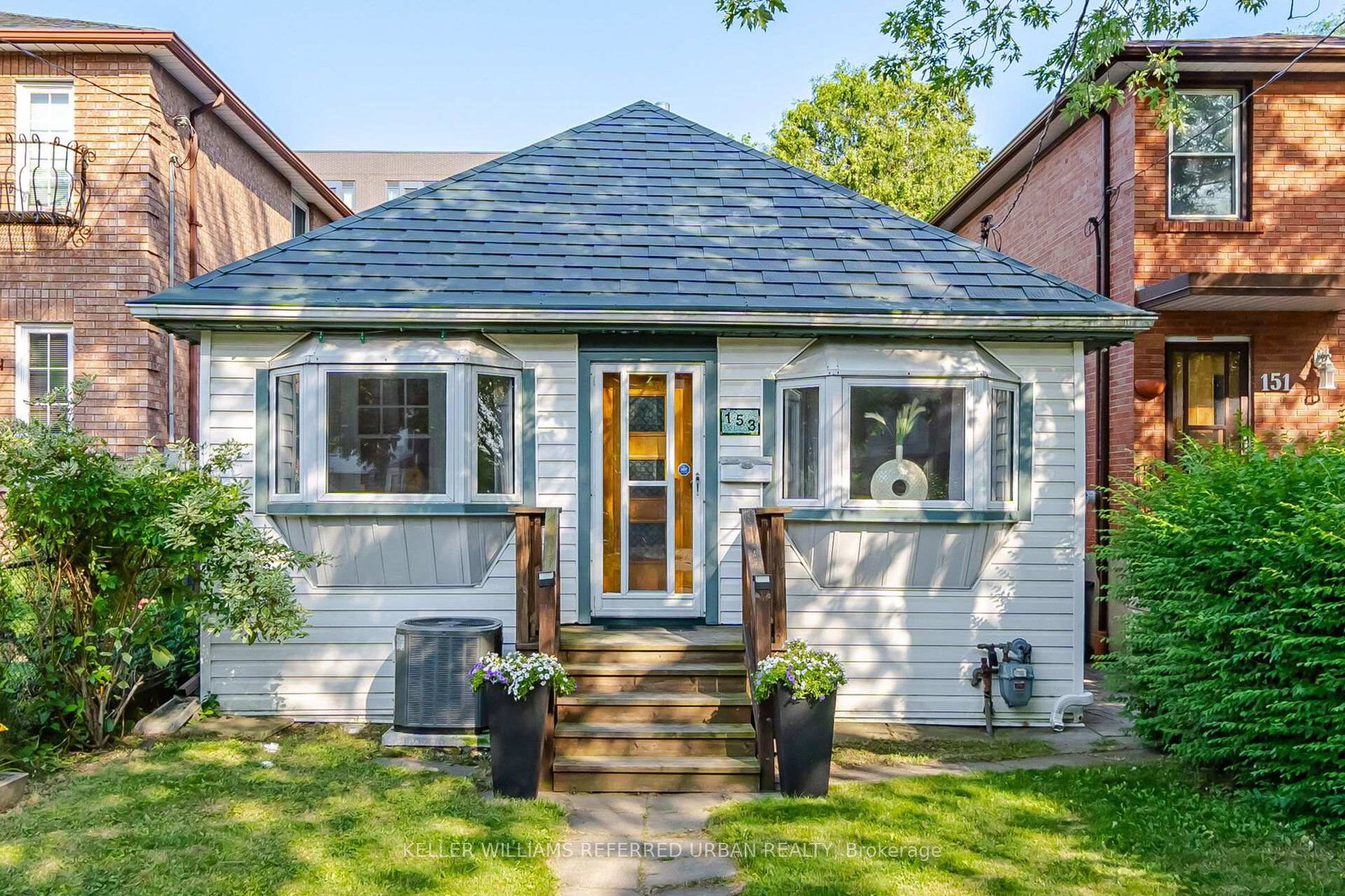 153-mcintosh-street-toronto-scarborough-ontario-e13566522