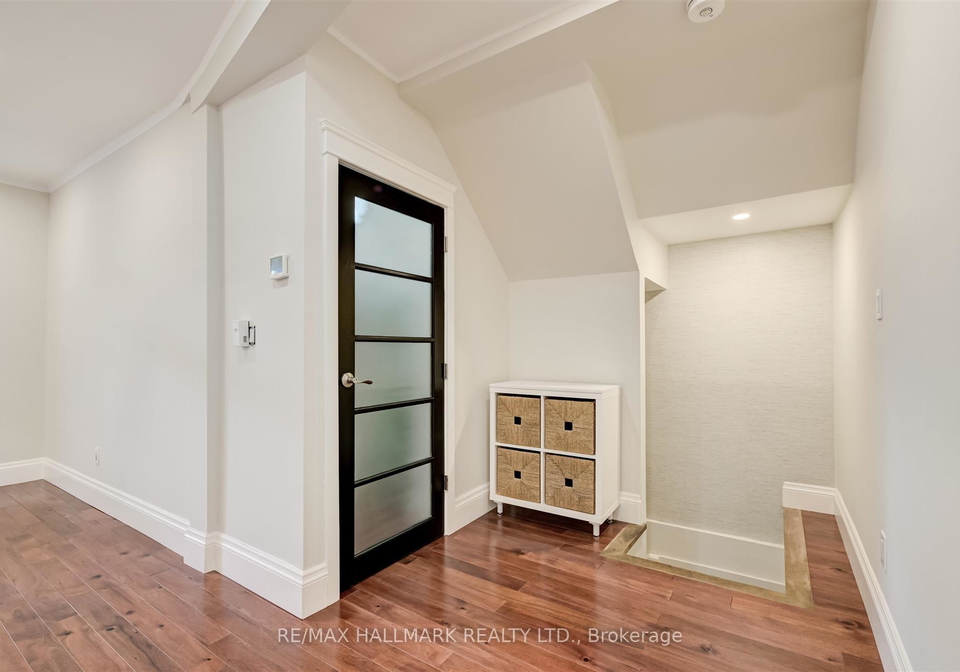 584-logan-avenue-toronto-toronto-ontario-e13566900