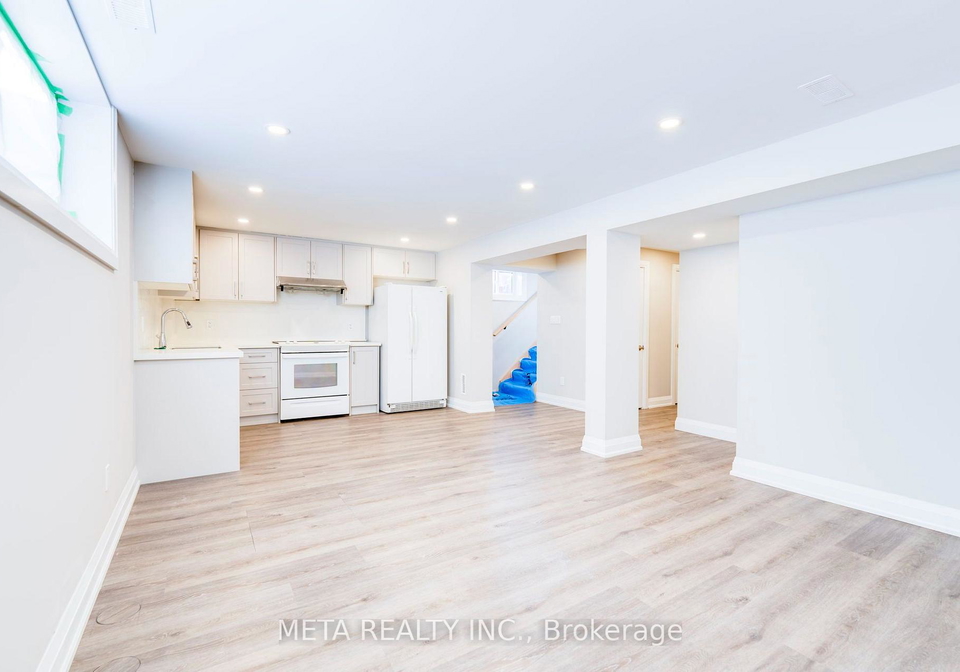 6-fintona-avenue-toronto-scarborough-ontario-e13567778