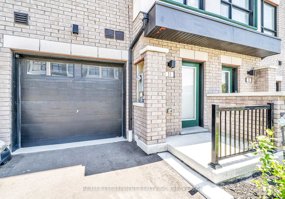 31-pegler-street-ajax-ontario-e13568004