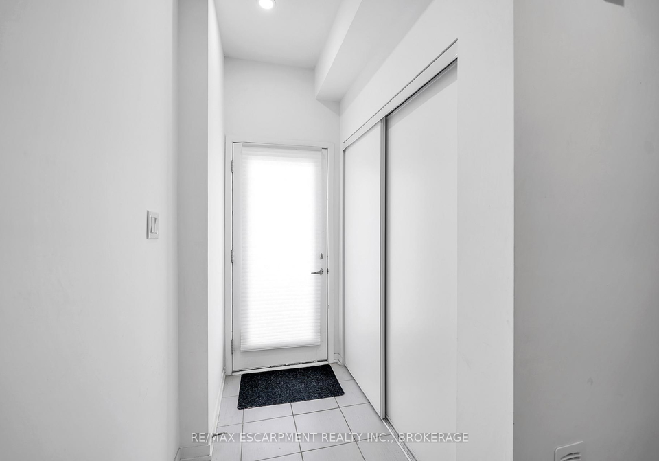 31-pegler-street-ajax-ontario-e13568004
