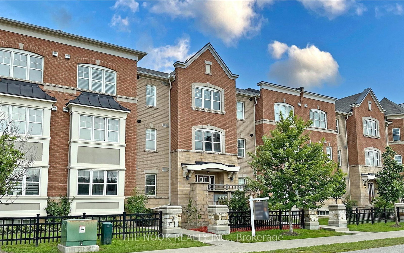 1725-pure-springs-boulevard-pickering-ontario-e13568326