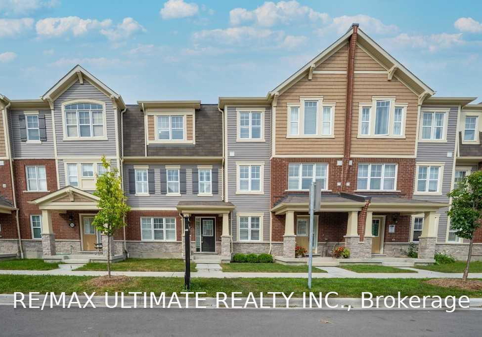 2444-fall-harvest-crescent-pickering-ontario-e13568880