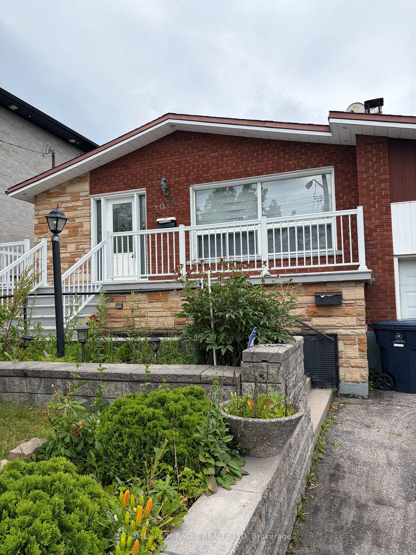 1074-midland-avenue-toronto-scarborough-ontario-e13569090