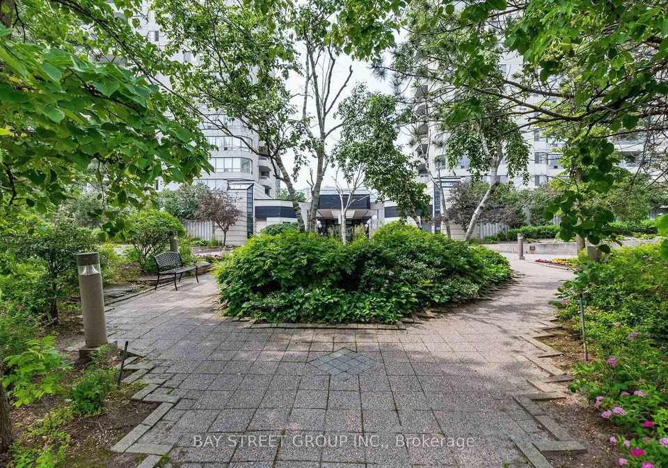 150-alton-towers-circle-toronto-scarborough-ontario-e13569864