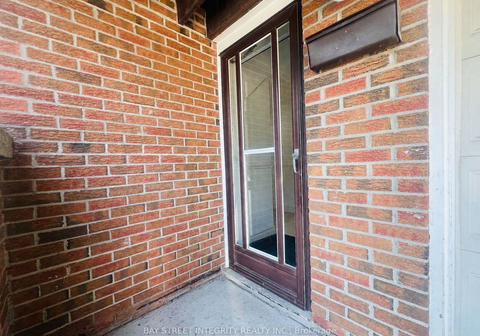 7-snowhill-crescent-toronto-scarborough-ontario-e13569908