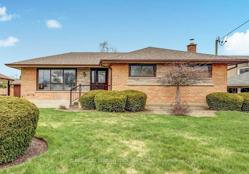 654-annapolis-avenue-oshawa-ontario-e13570292