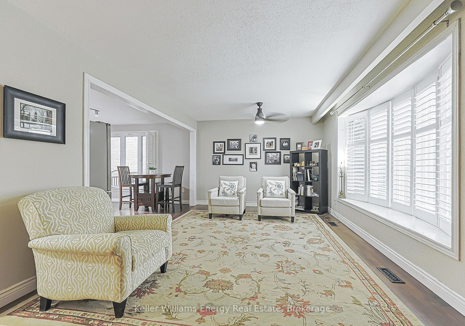 812-douglas-avenue-pickering-ontario-e13570396