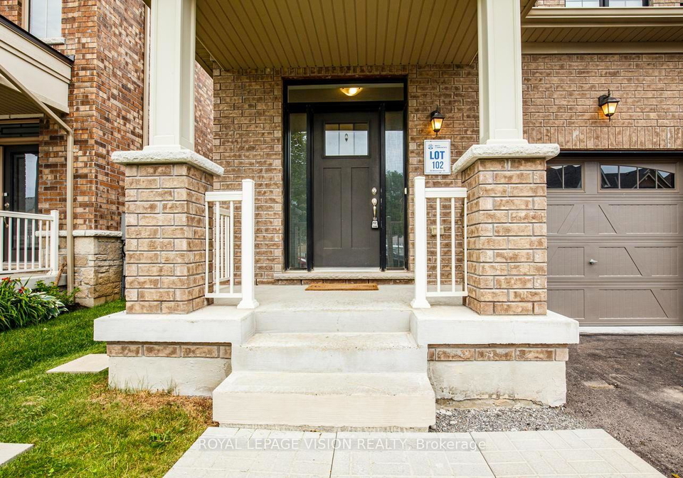 33-bremner-street-whitby-ontario-e13570796