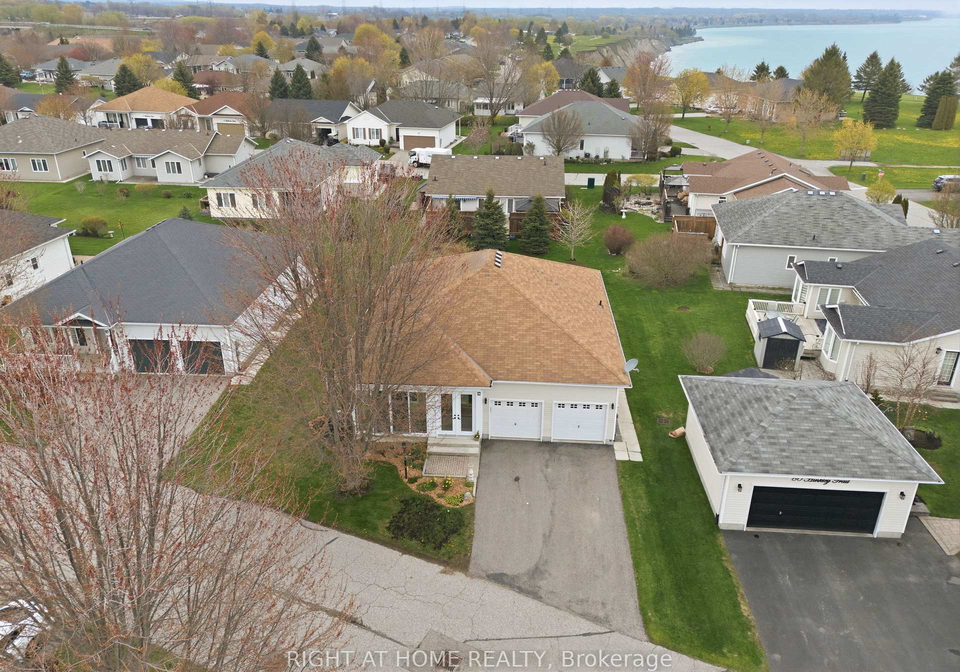 5-park-place-lane-clarington-ontario-e13570910