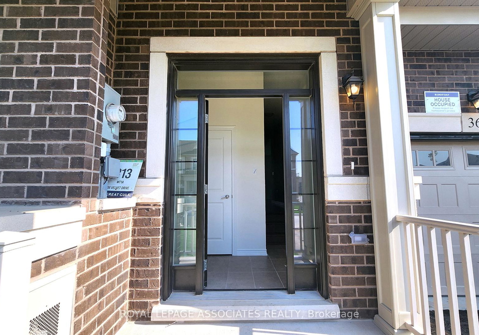 36-velvet-drive-whitby-ontario-e13571324