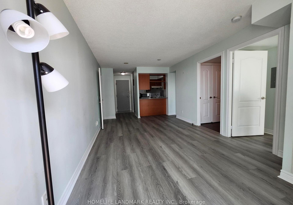 70-town-centre-court-w-toronto-scarborough-ontario-e13571662