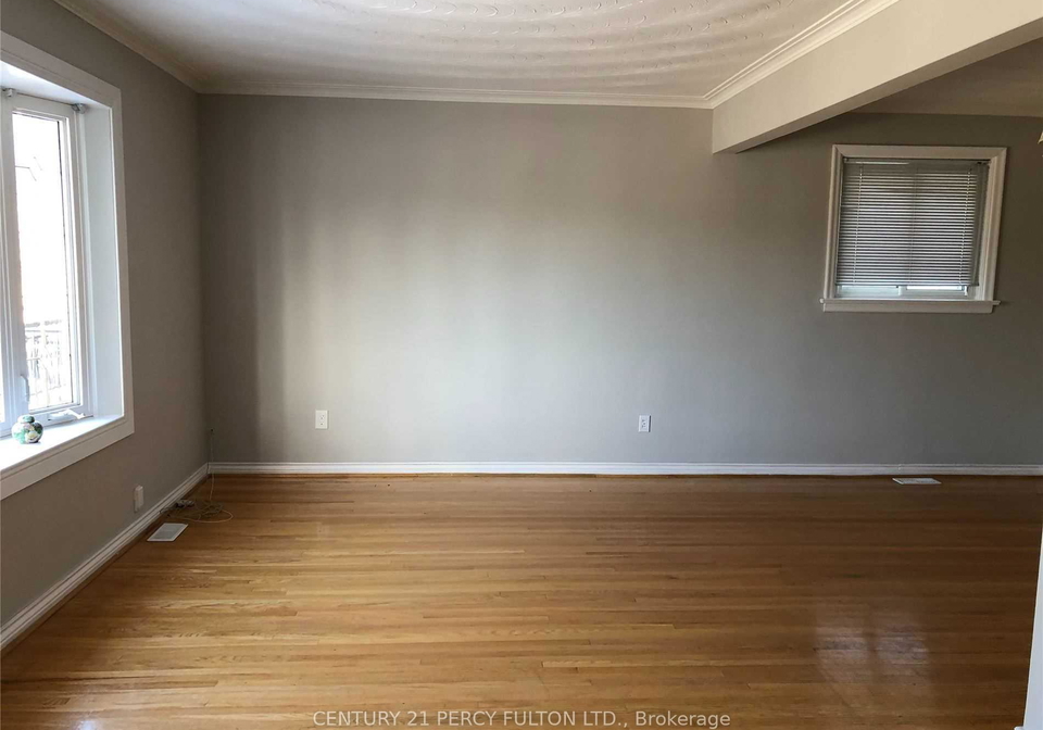 21-ivanhoe-court-toronto-scarborough-ontario-e13571676