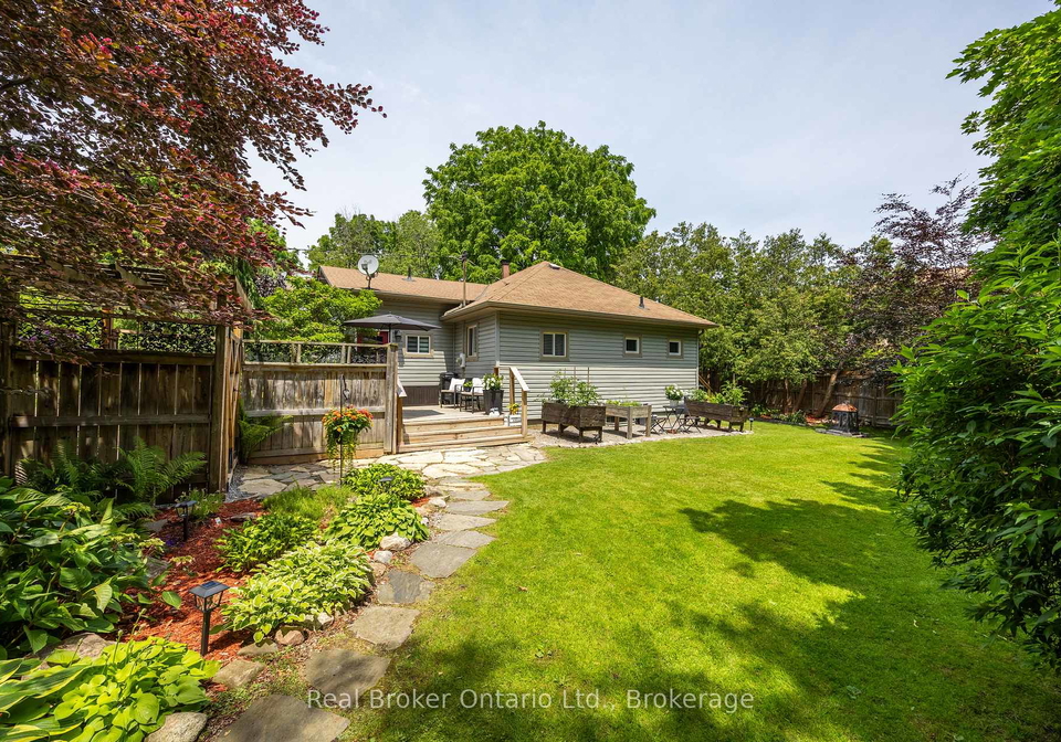 45-centre-street-clarington-ontario-e13572078