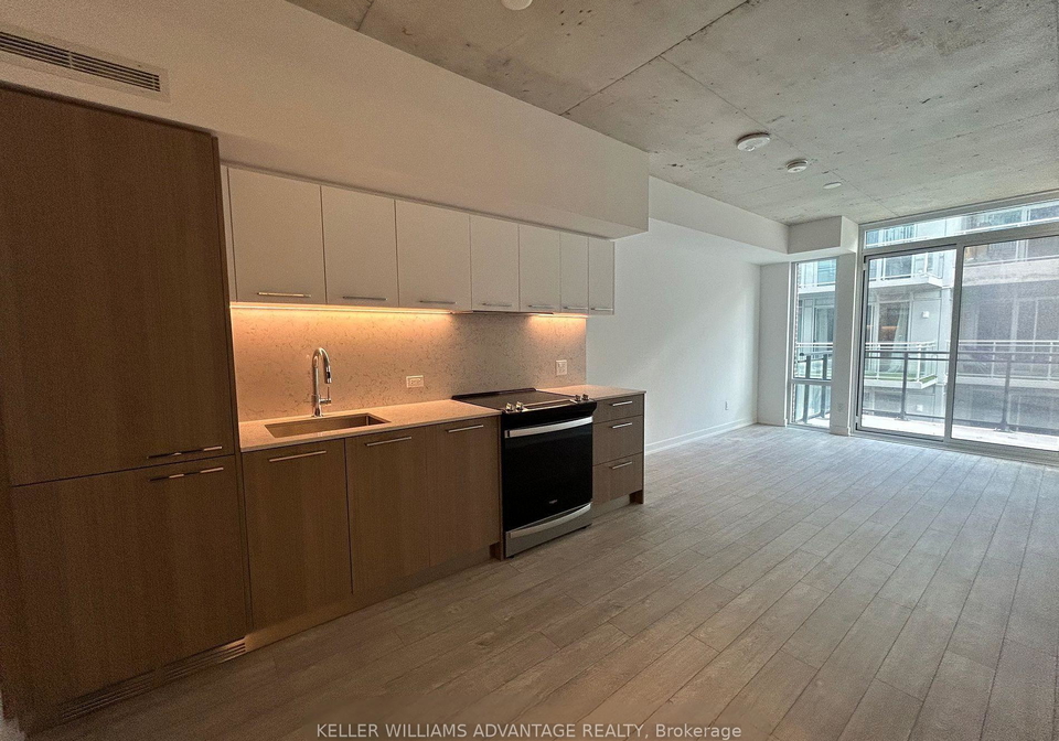 45-baseball-place-toronto-toronto-ontario-e13572444