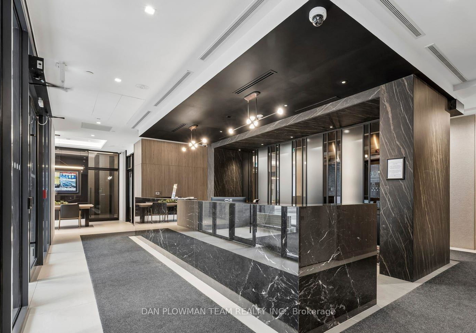 1608-charles-street-whitby-ontario-e13573084