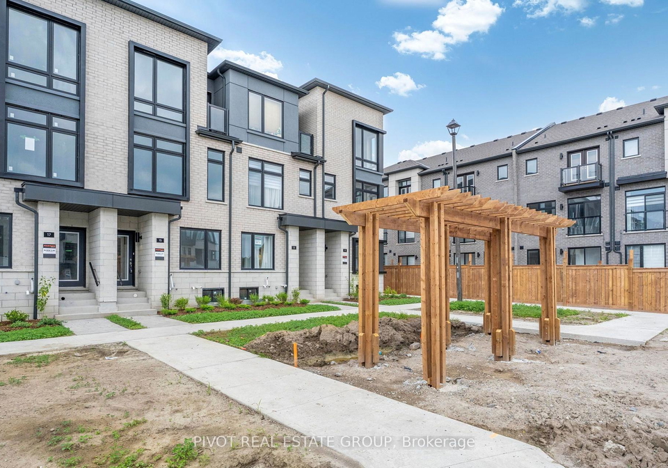 15-pluto-way-whitby-ontario-e13573344