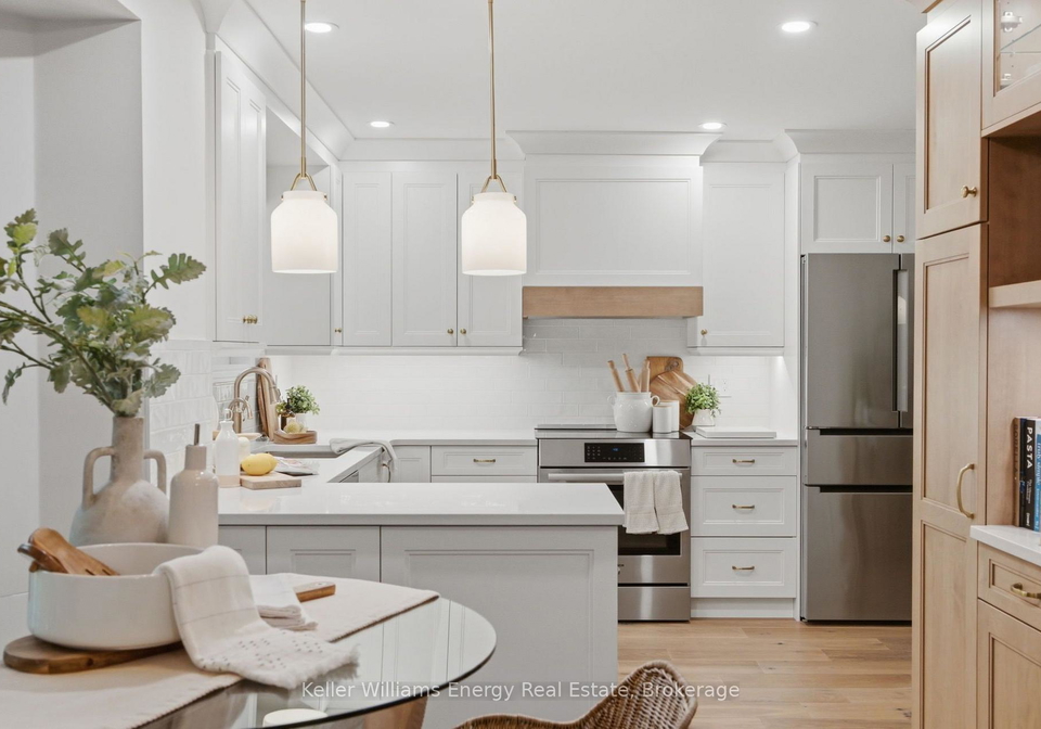 150-large-crescent-ajax-ontario-e13574148