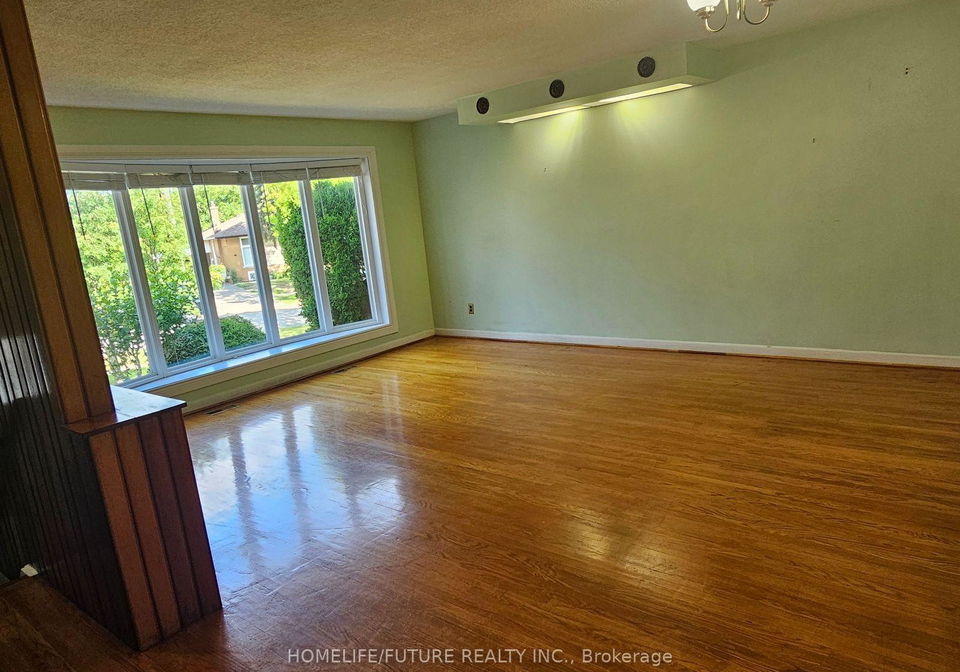 61-hollyhedge-drive-toronto-scarborough-ontario-e13574166