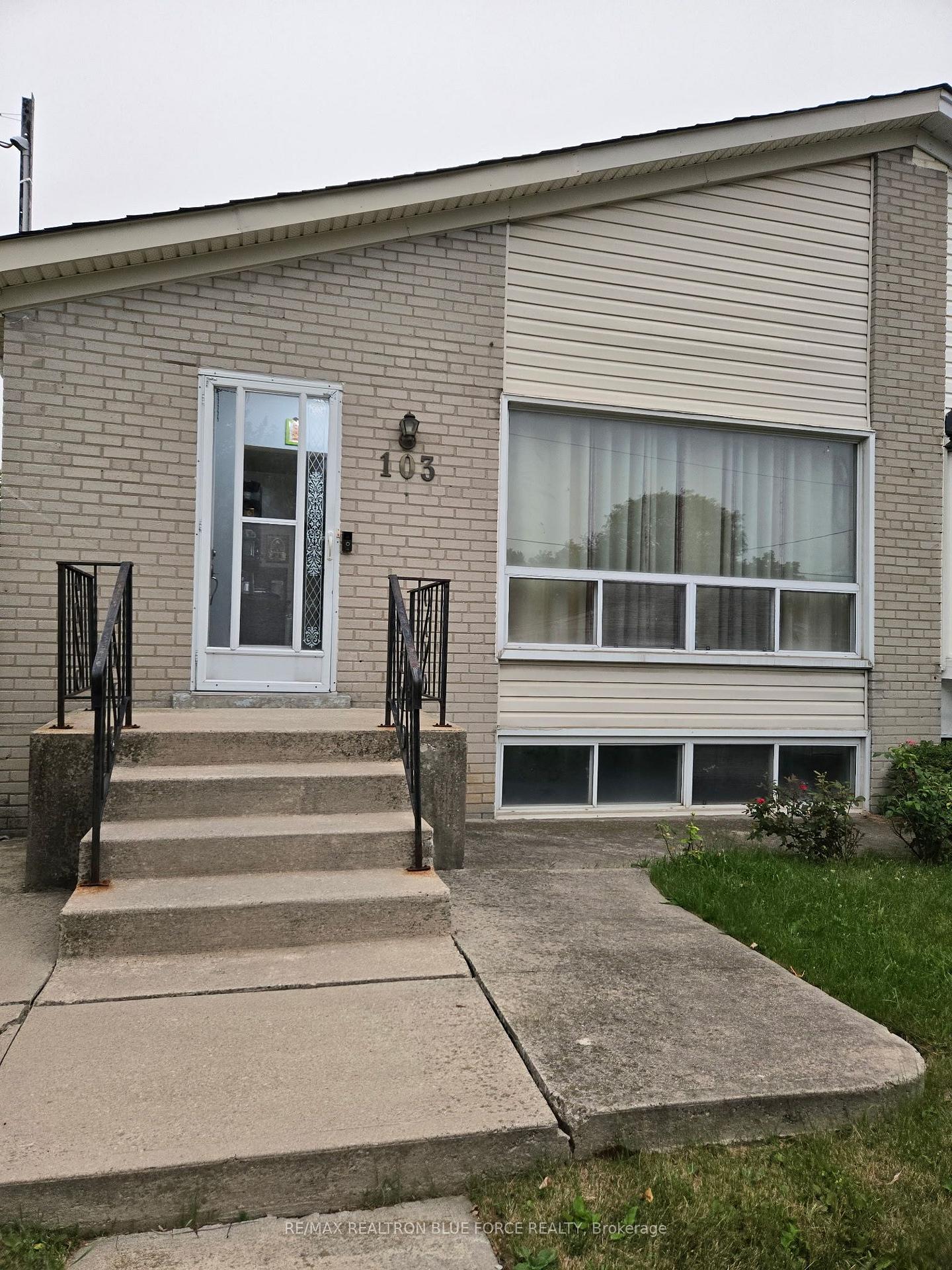 103-santamonica-boulevard-toronto-scarborough-ontario-e13574178