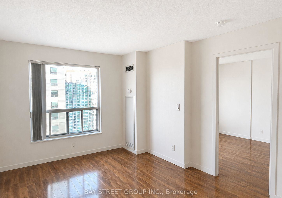 36-lee-centre-drive-toronto-scarborough-ontario-e13574586