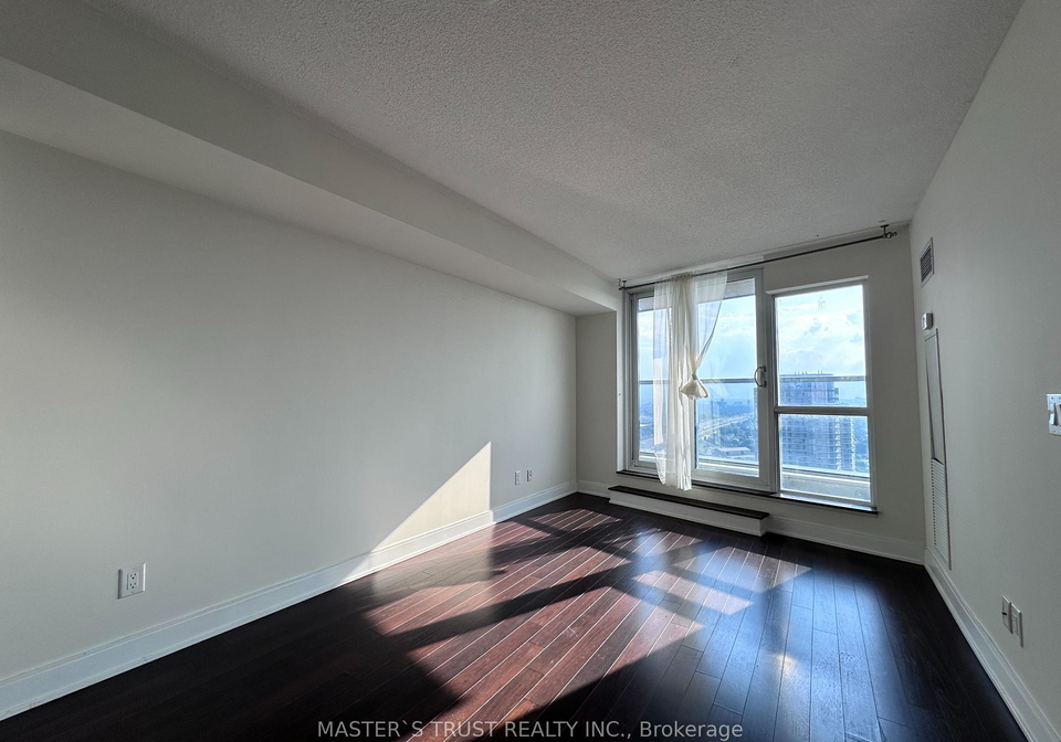 135-village-green-square-toronto-scarborough-ontario-e13575080