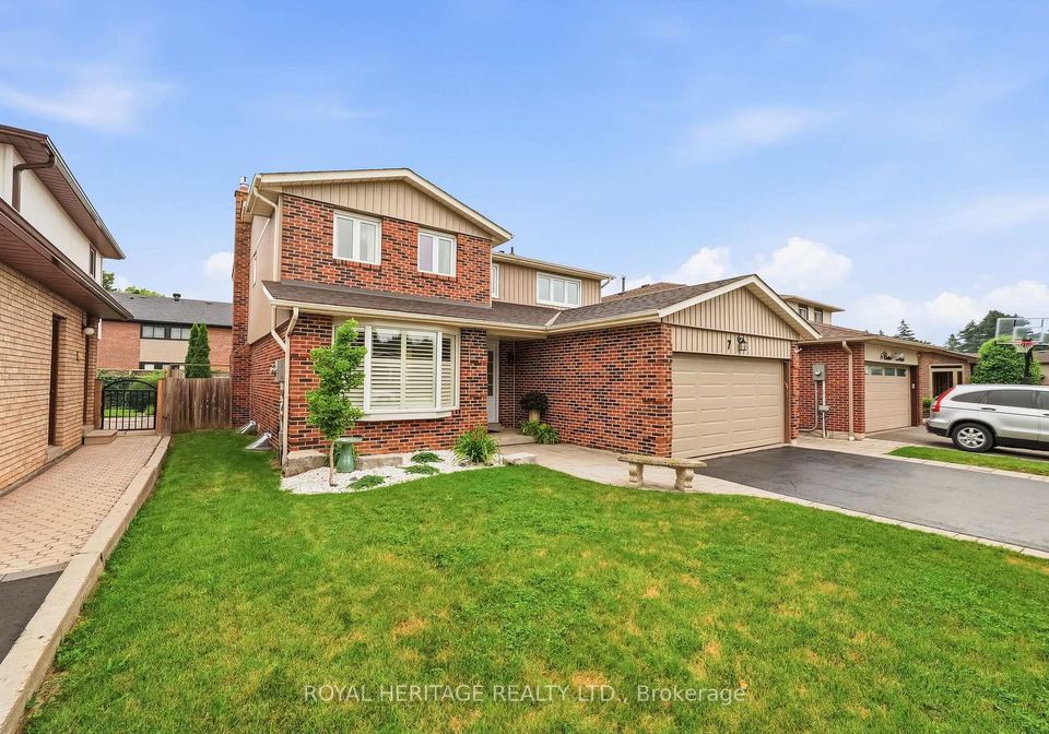 7-carter-crescent-whitby-ontario-e13575636