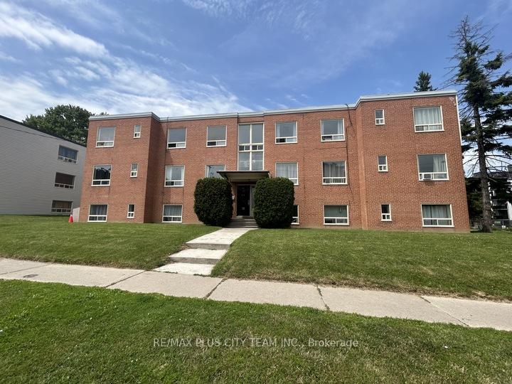 316-saguenay-avenue-oshawa-ontario-e13575816