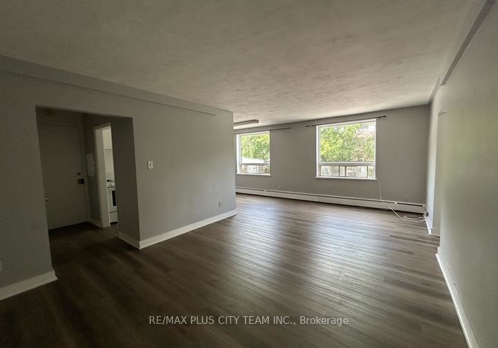 316-saguenay-avenue-oshawa-ontario-e13575816