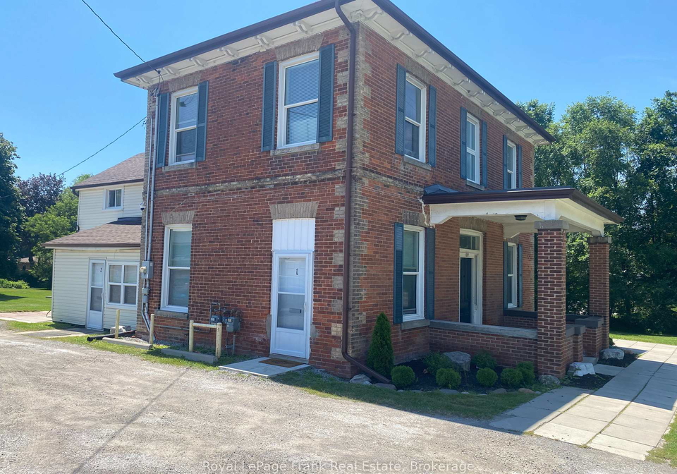 859-dundas-street-w-whitby-ontario-e13575842