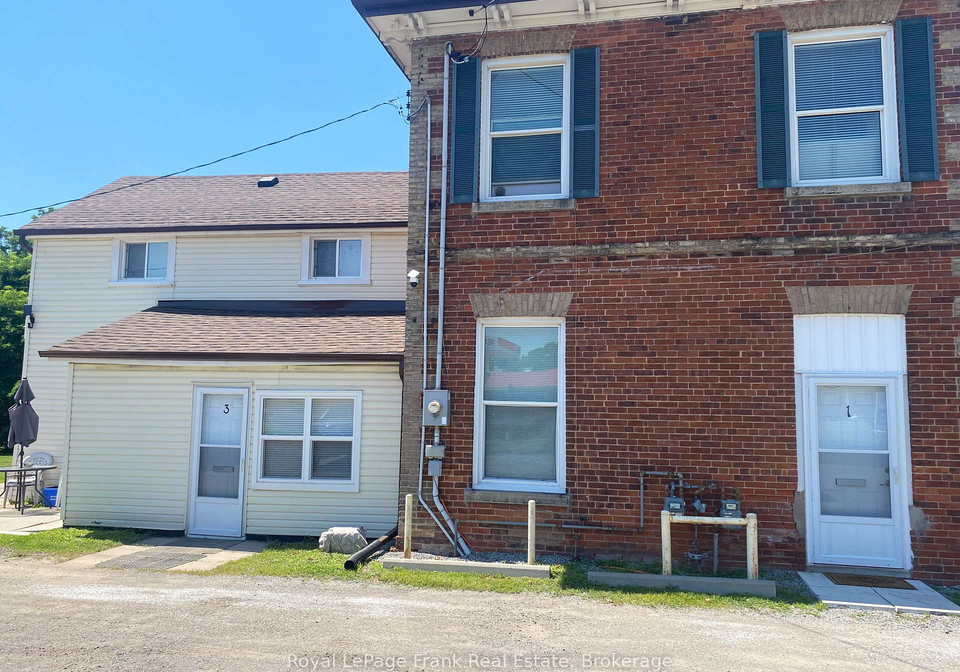 859-dundas-street-w-whitby-ontario-e13575842