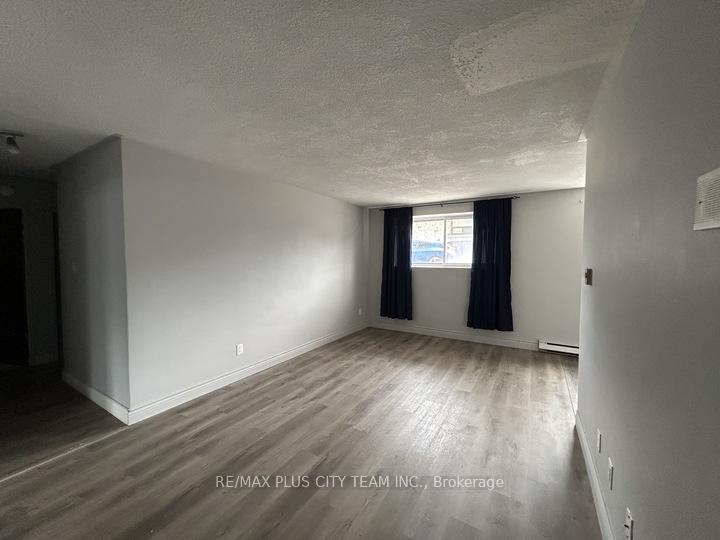 200-park-road-oshawa-ontario-e13575918