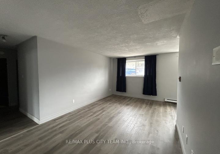 200-park-road-oshawa-ontario-e13575918