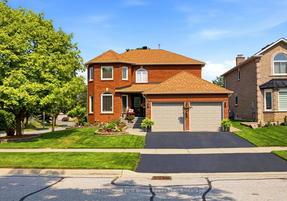 1-glencedar-crescent-whitby-ontario-e13576380