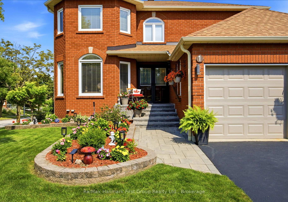 1-glencedar-crescent-whitby-ontario-e13576380