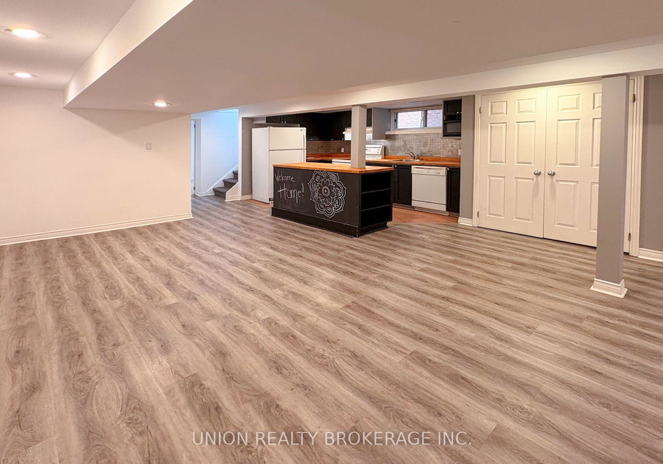 15-blantyre-avenue-toronto-scarborough-ontario-e13576498