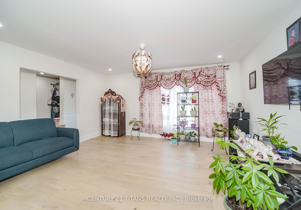 42-pixley-crescent-toronto-scarborough-ontario-e13576644