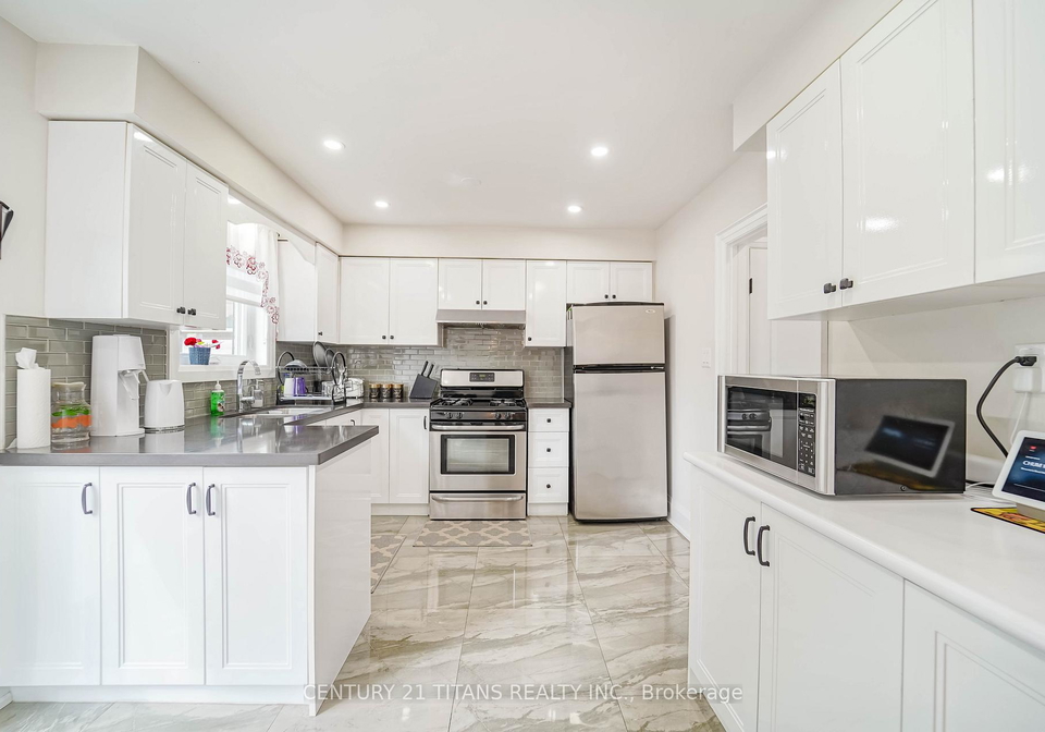 42-pixley-crescent-toronto-scarborough-ontario-e13576644