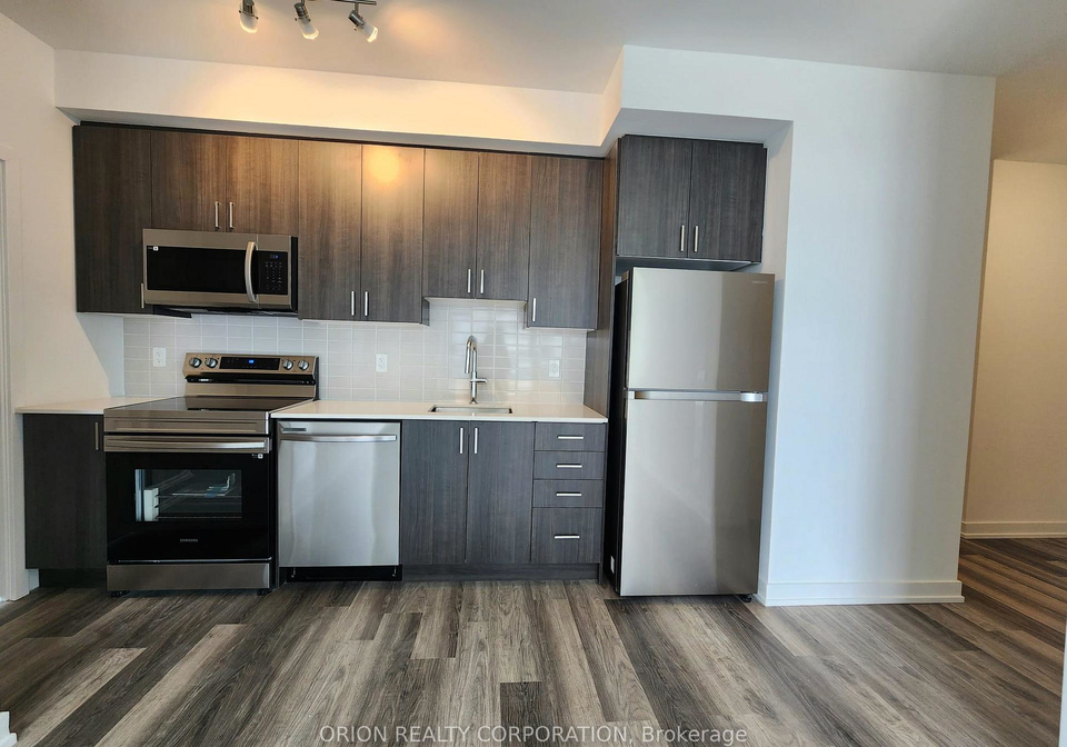 1455-celebration-drive-pickering-ontario-e13576708