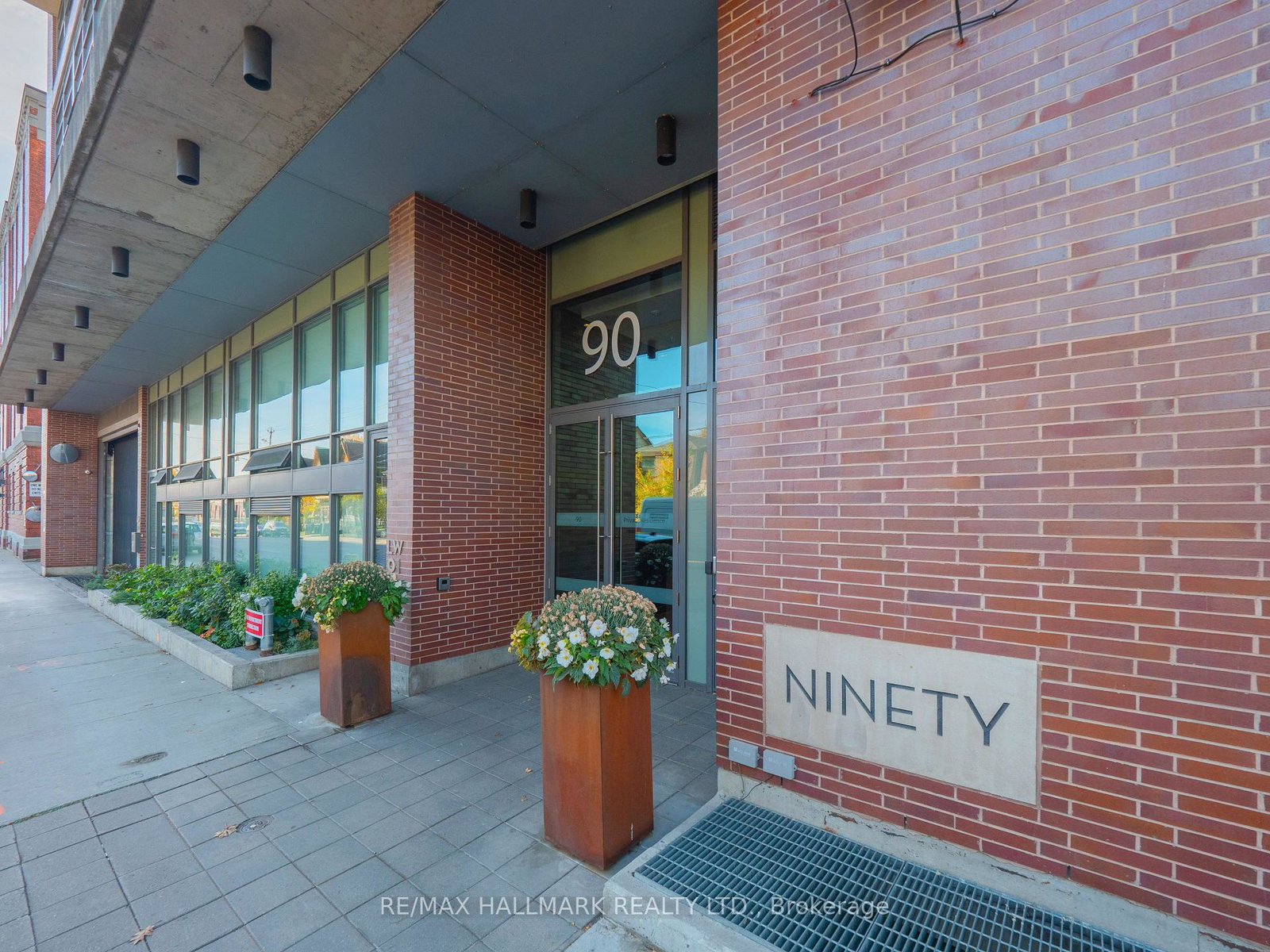 90-broadview-avenue-toronto-toronto-ontario-e13576776