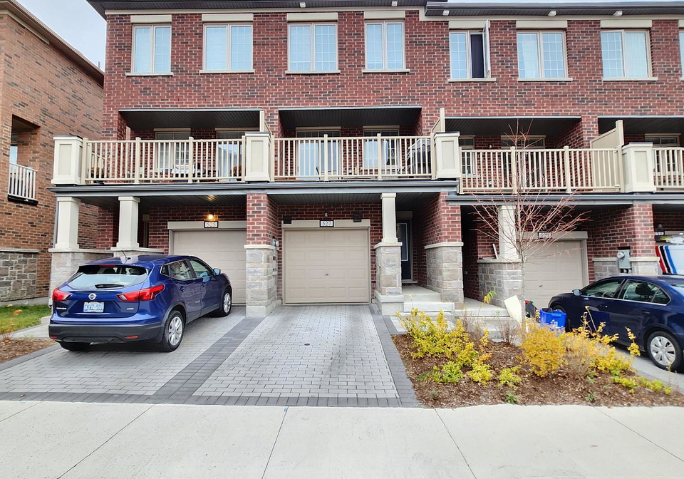 527-old-harwood-avenue-e-ajax-ontario-e13577636