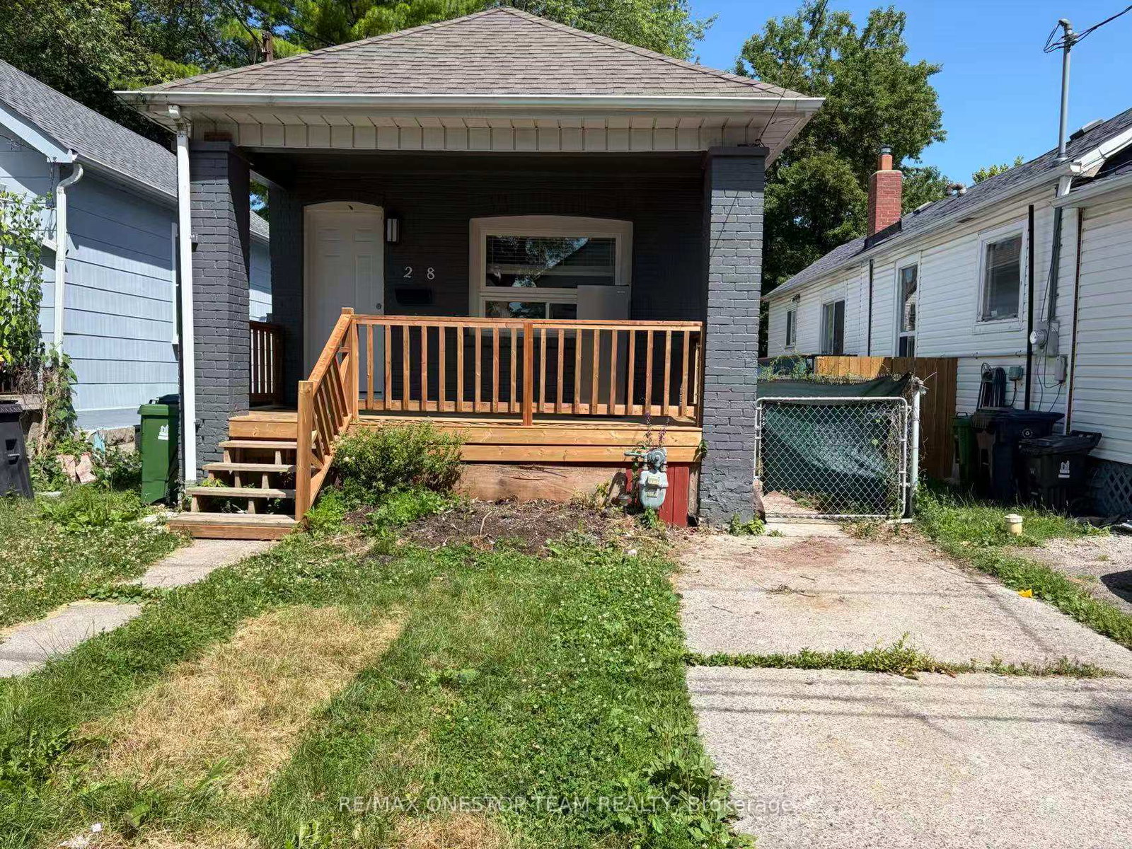 28-cambrai-avenue-toronto-east-york-ontario-e13577896