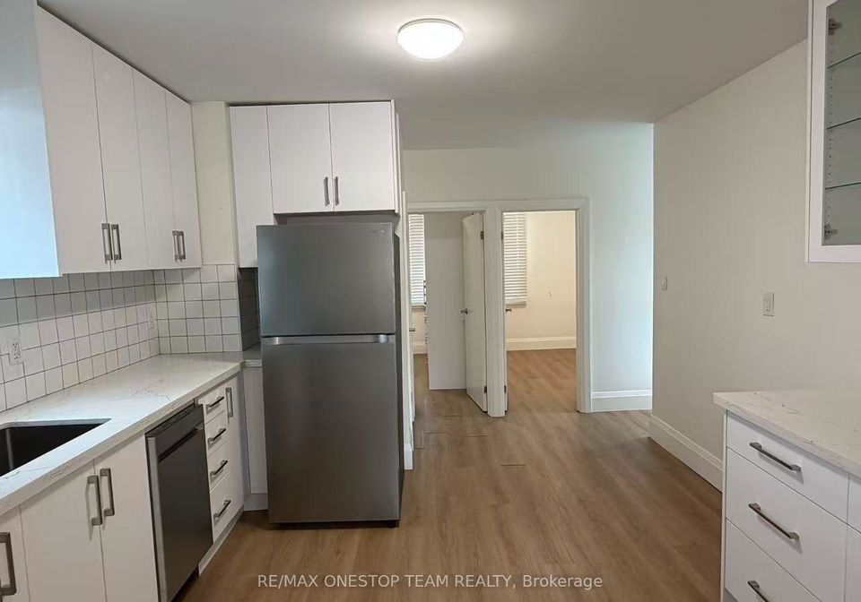 28-cambrai-avenue-toronto-east-york-ontario-e13577896