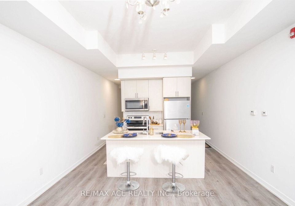 3686-st-clair-avenue-e-toronto-scarborough-ontario-e13578556